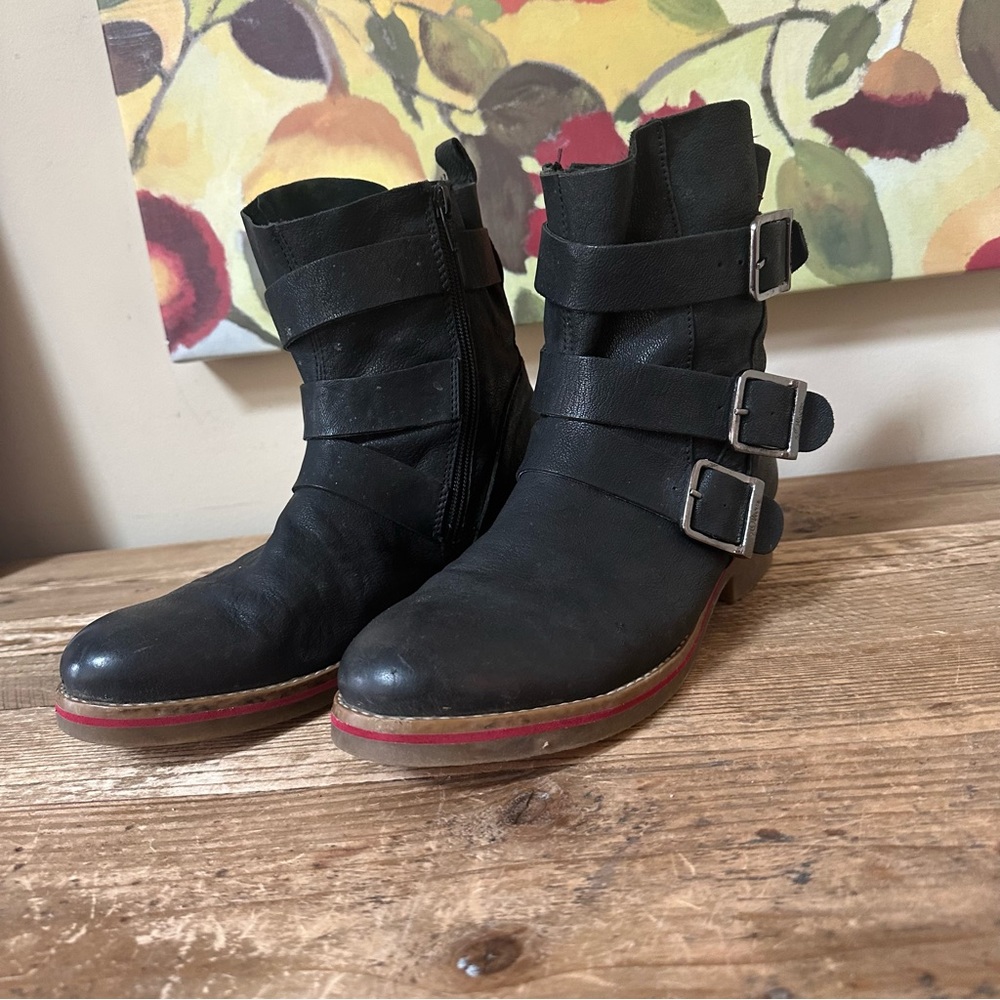 S. Oliver Black Leather Upper Ankle Boot Moto  Euro 40 US 9